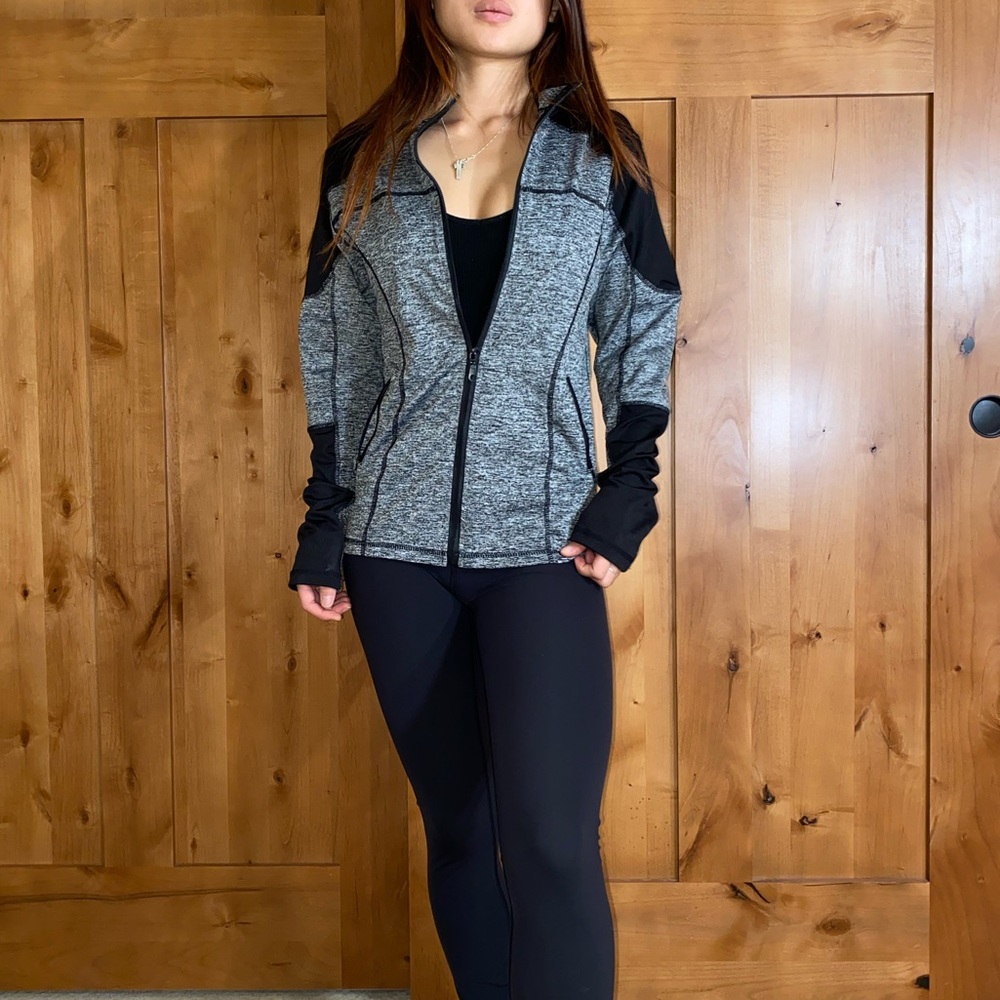 Yelete Active Wear Zip Up Jacket